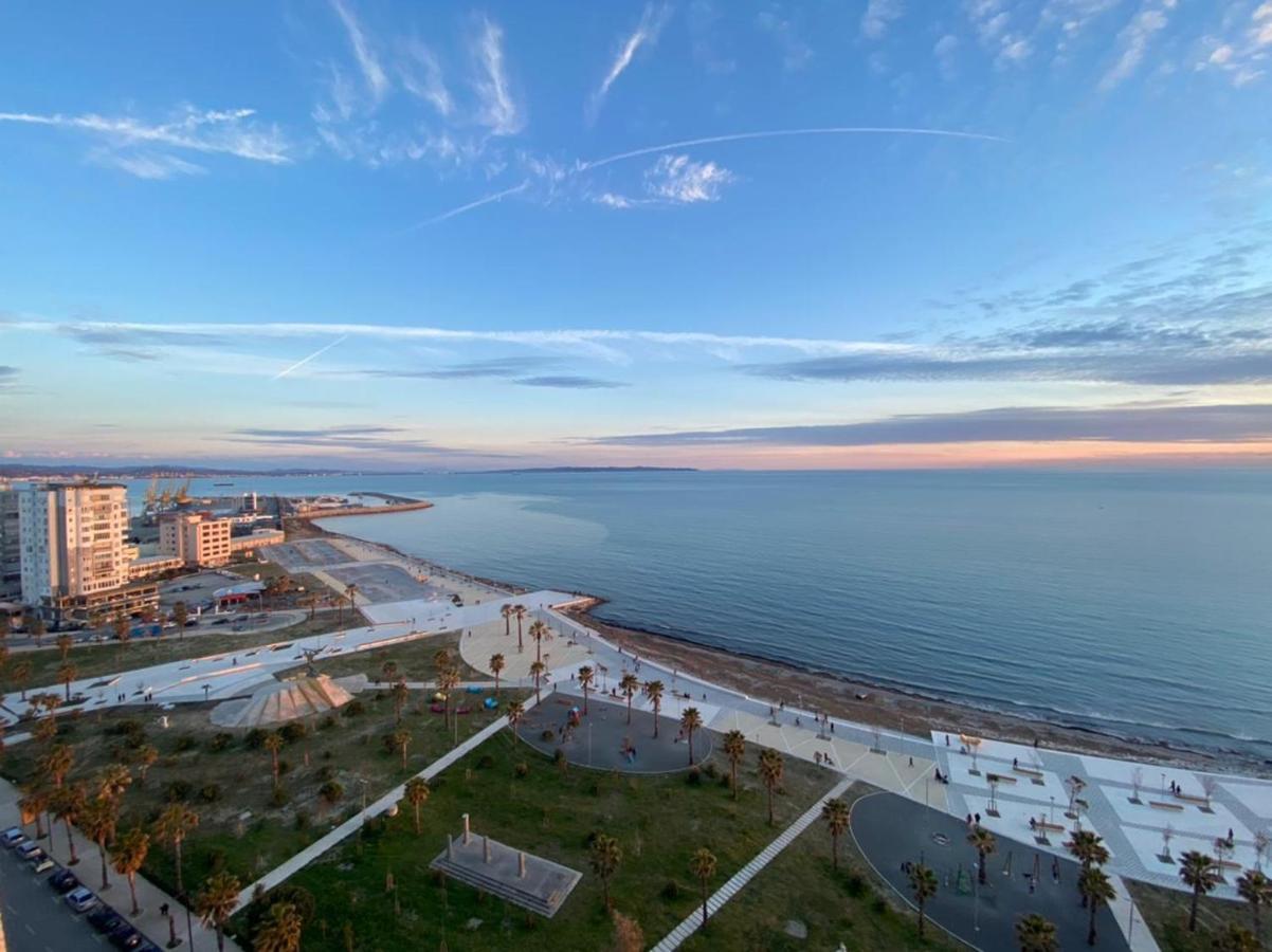 Sky & Sea View Luxury Apartments Durrës Exteriör bild