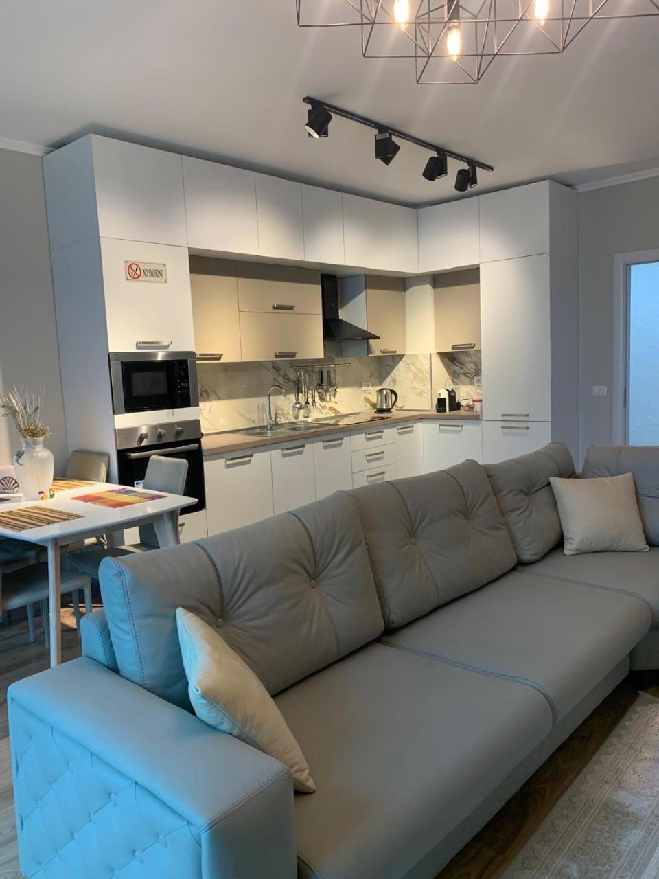 Sky & Sea View Luxury Apartments Durrës Exteriör bild