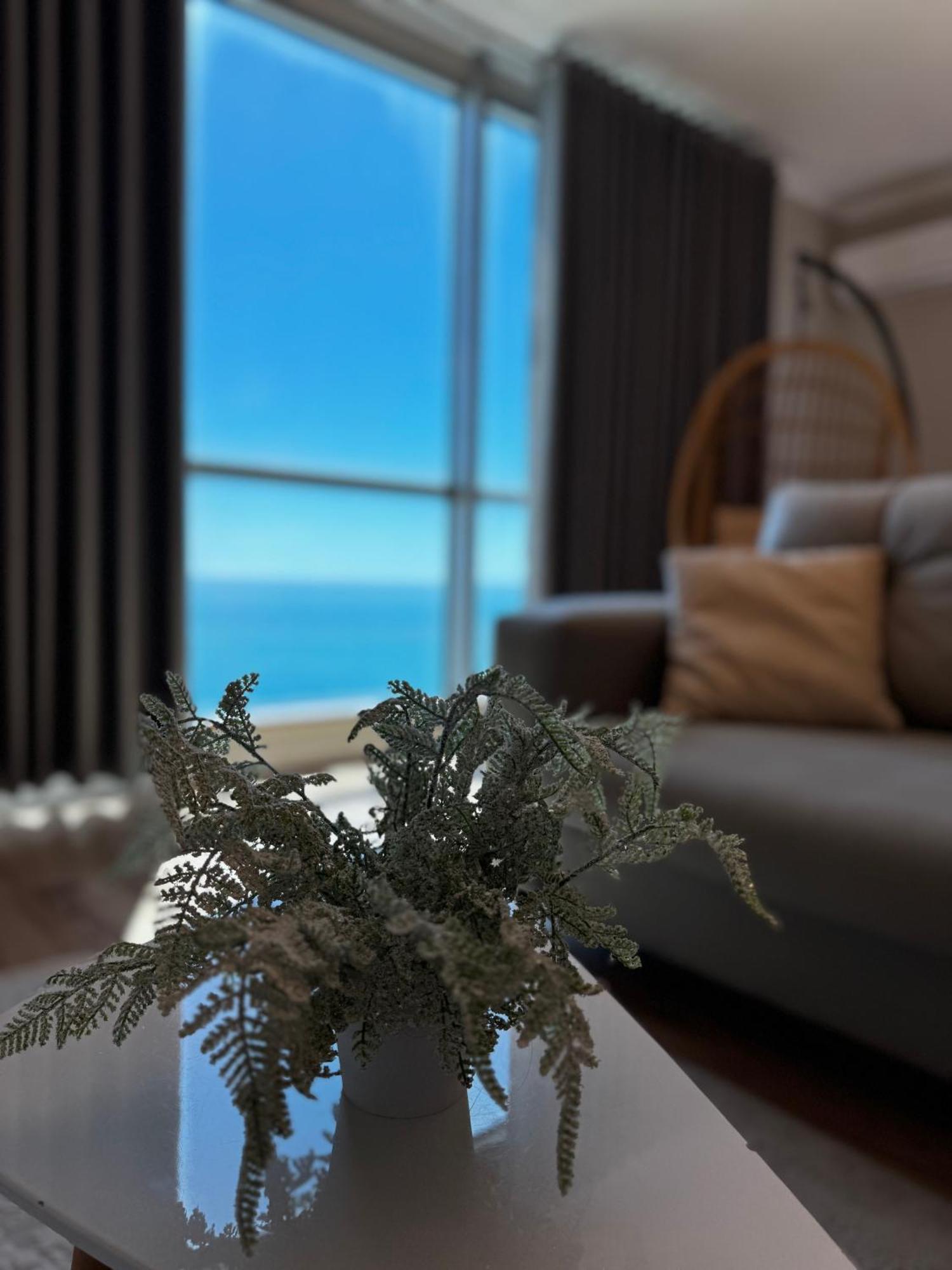 Sky & Sea View Luxury Apartments Durrës Exteriör bild