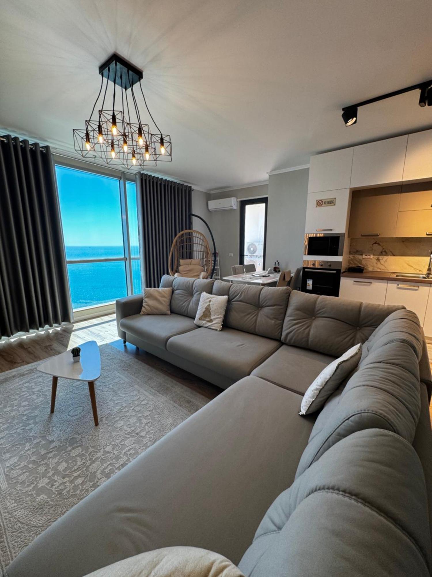 Sky & Sea View Luxury Apartments Durrës Exteriör bild